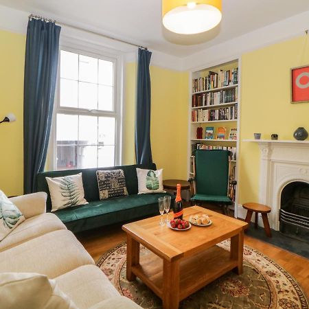 Вилла 27 Exeter Street Тинмут Экстерьер фото