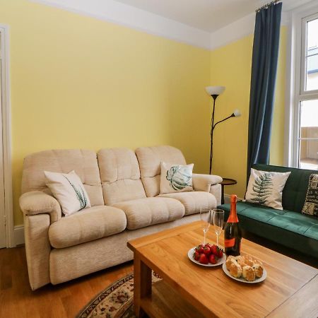 Вилла 27 Exeter Street Тинмут Экстерьер фото
